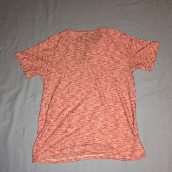 Cherokee two button t-shirt - Picture 4 of 4